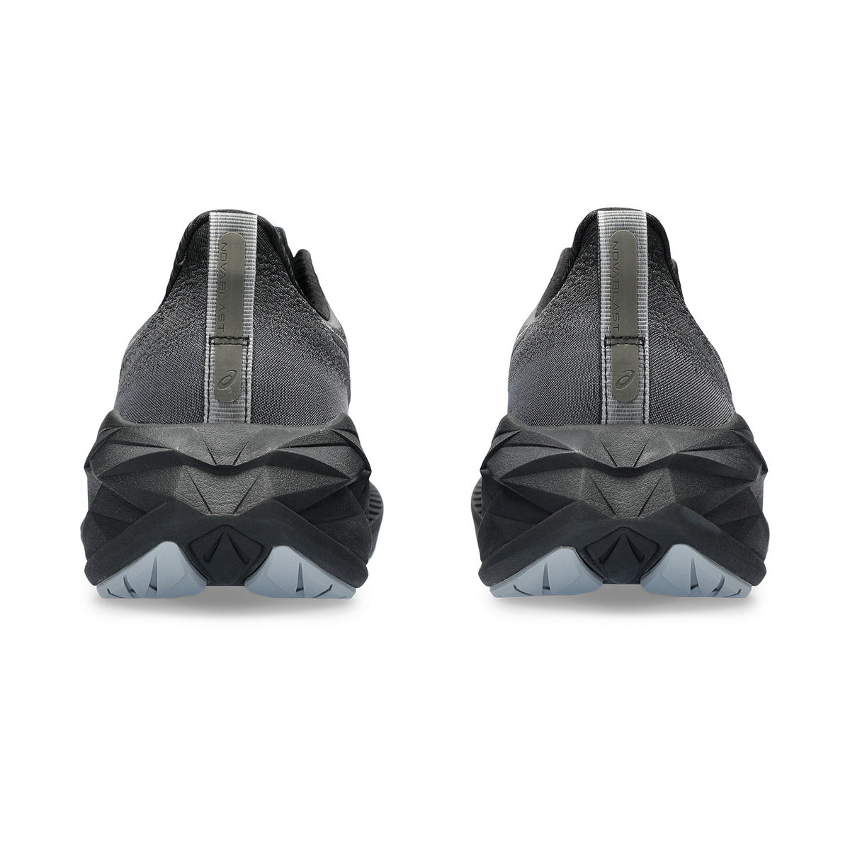 Asics Novablast 4 Black/Graphite Grey