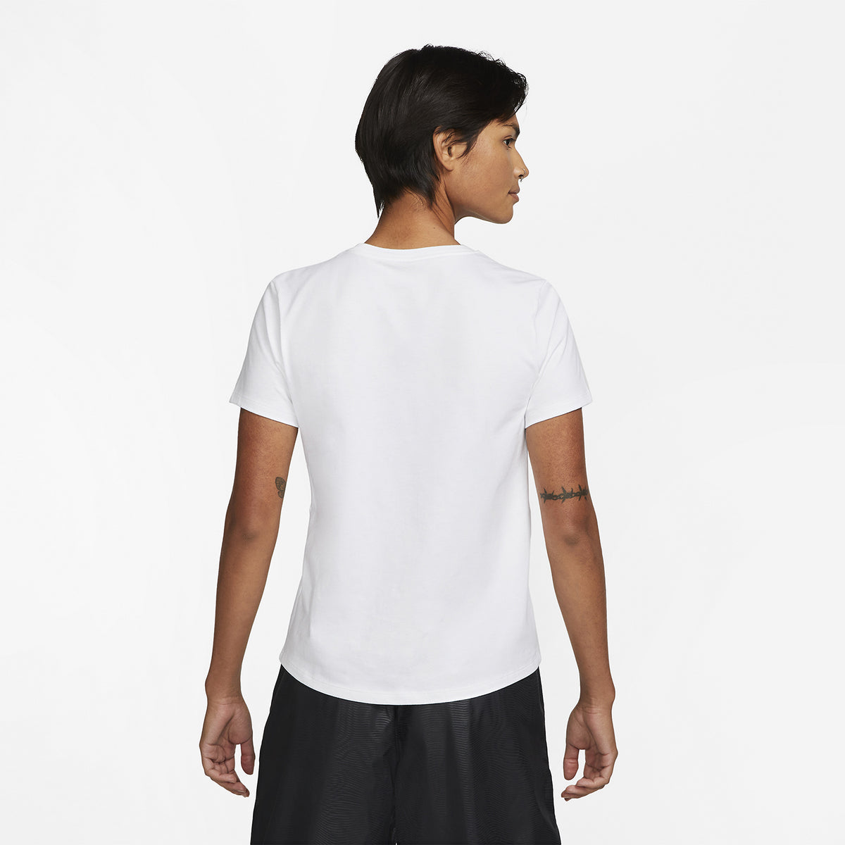 Nike Club Essentials Maglietta White/Black