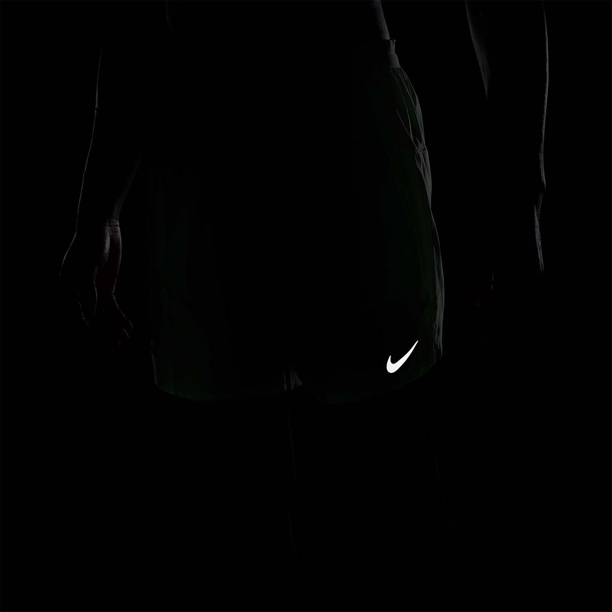 Nike Dri-FIT Stride 7in Pantaloncini Vapor Green/Reflective Silver