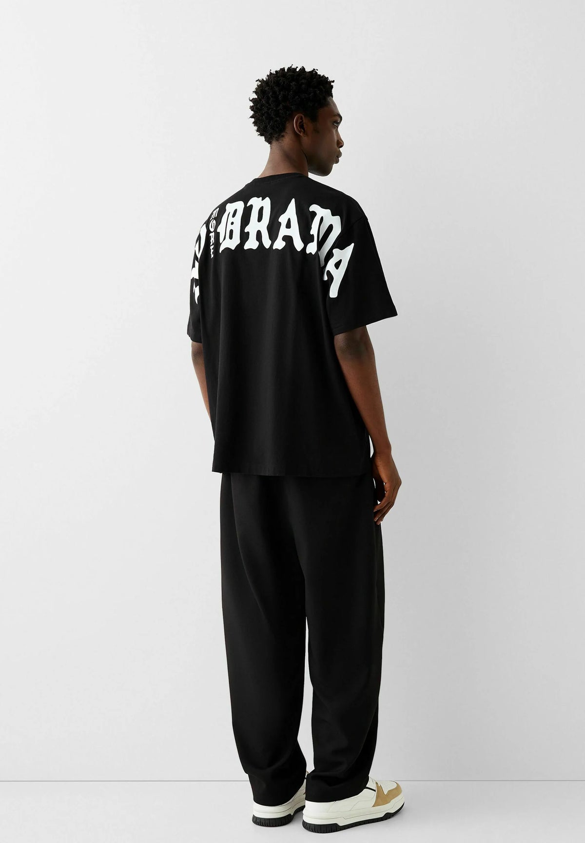 Bershka SHORT SLEEVE BOXY-FIT - T-shirt con stampa